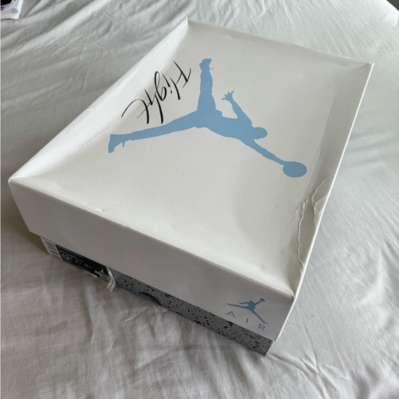 Air Jordan 4 university blue I  got them from STOCKX including the receipt - Picture 6 of 7